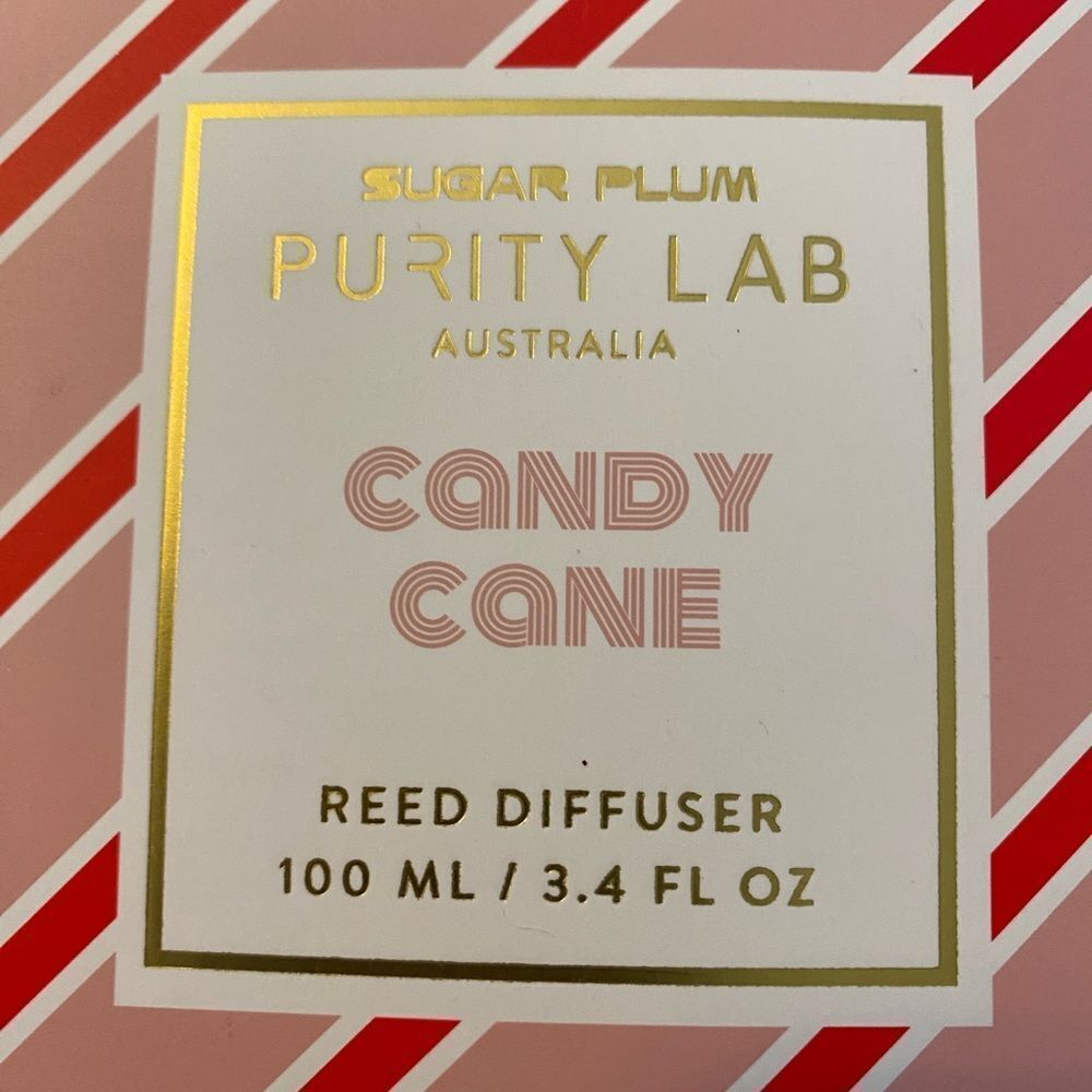 Sugar Plum - Purity Lab (Candy Cane) Glass Reed Diffuser - Picture 4 of 5
